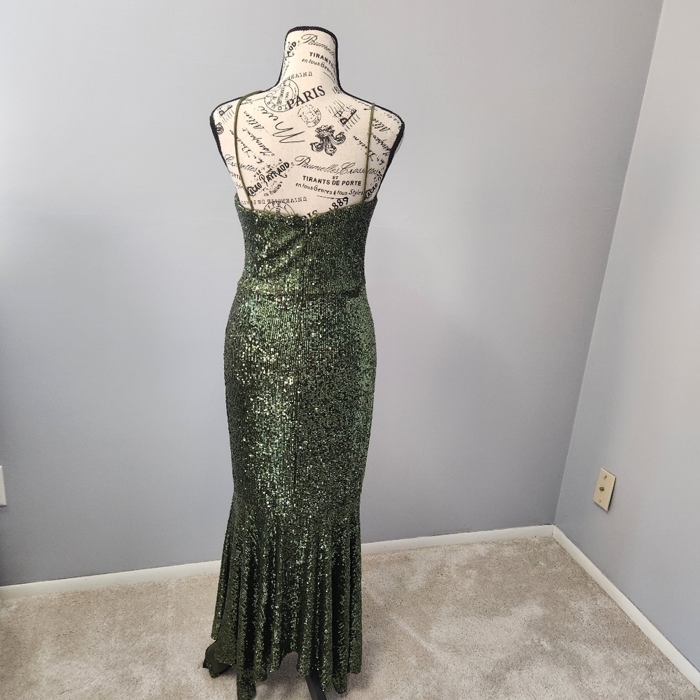 Xscape NWT Stretch Sequin Asymmetrical  One Shoulder Sleeveless Mermaid Gown Sz4 - Picture 5 of 12